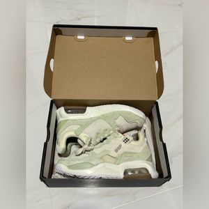 Jordan MA2 Honeydew women’s 6.5